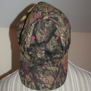 Signature Women's Camo Hat